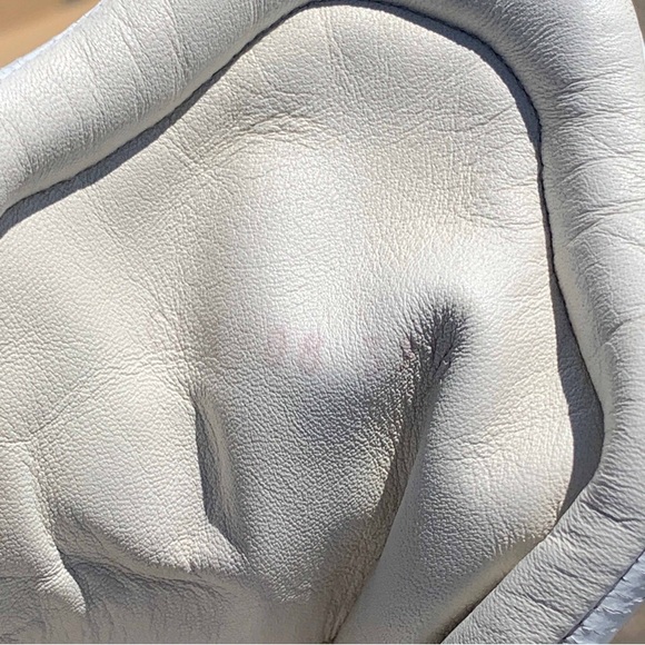 AUTHENTIC Louis Vuitton archlight sneaker size 9 women’s - Picture 2 of 10